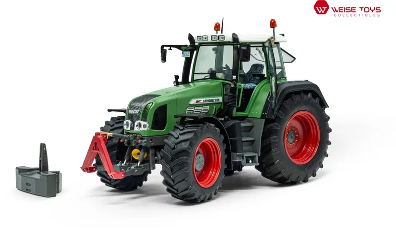 Universal Hobbies Fendt 926 Vario Gen 2 1:32 van Weise-Toys in Rood – productfoto
