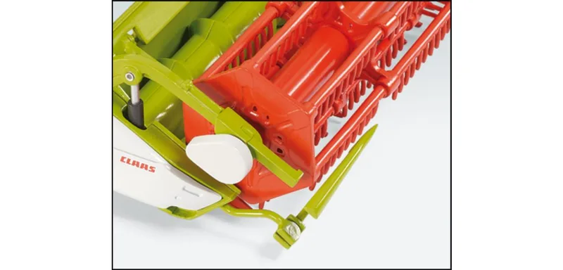 Claas Lexion 760TT maaidorser met V 1200 graanmaaibord – 077824 · 1:32 van Wiking – sfeerfoto 2 van 4