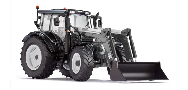 Valtra N123 with front loader – 077327 · 1:32