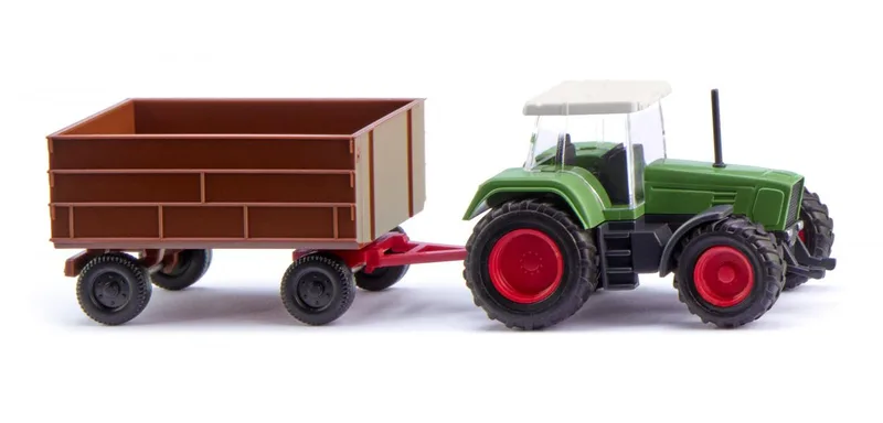 Fendt Favorit mit Anhänger – 096004 · 1:160 von Wiking – Produktfoto