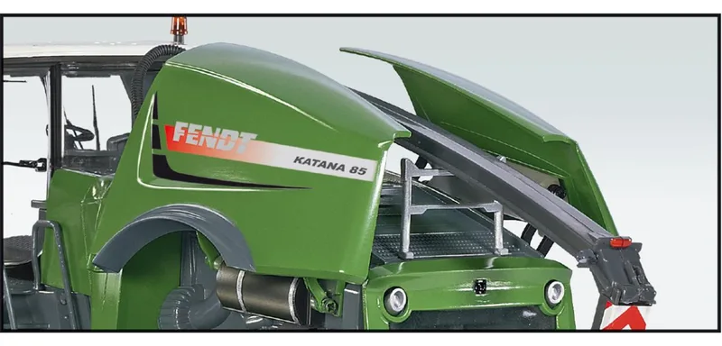 Fendt Katana 85 forage harvester – 077813 · 1:32 by Wiking – interior photo 2 of 4