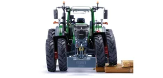 Fendt Vario 726 Row crop tires – 077872 · 1:32 de Wiking – photo du produit 2 sur 4