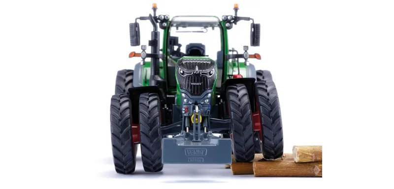 Fendt Vario 726 Row crop tires – 077872 · 1:32 de Wiking – photo du produit 2 sur 4