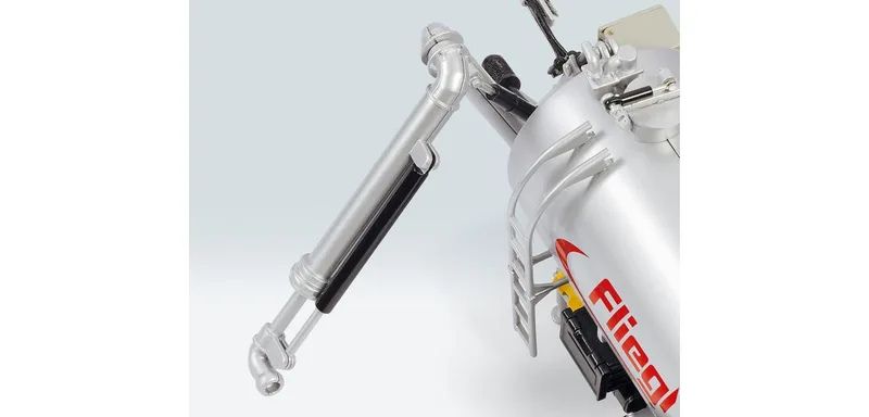 Fliegl VFW 18.000 Profiline / Güllegrubber GUG 6m – 077338 · 1:32 van Wiking – sfeerfoto 4 van 4