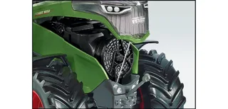 Fendt 1050 Vario – 077349 · 1:32 van Wiking – sfeerfoto 2 van 4