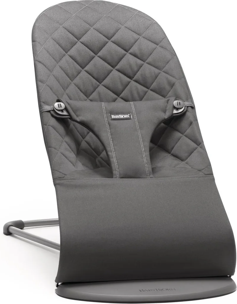 Wipstoel Bliss - Geweven klassiek quilt - Antraciet - Ergonomisch - Verstelbaar - Inklapbaar by BabyBjörn in Geweven klassiek quilt – Antraciet – product photo