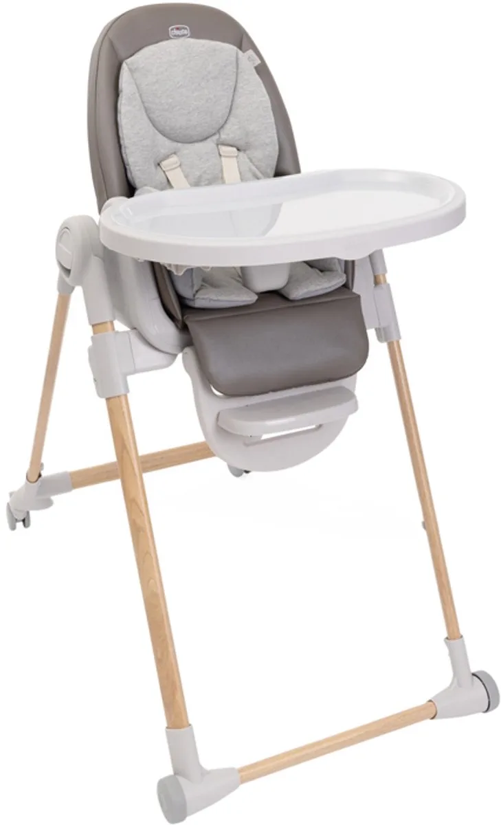 Polly Armonia Eetstoel - Scandinavian van Chicco in Bruin cognac – productfoto