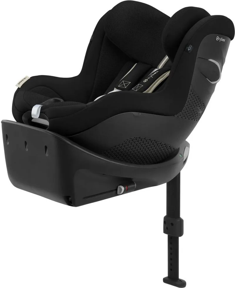 Sirona Gi - Autostoeltje - Plus bekleding - Moon Black van Cybex in Moon Black (plus bekleding) – productfoto