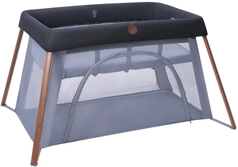 Iris - Campingbedje - Vanaf de geboorte tot 3 jaar van Maxi-Cosi in Essential Grey – productfoto