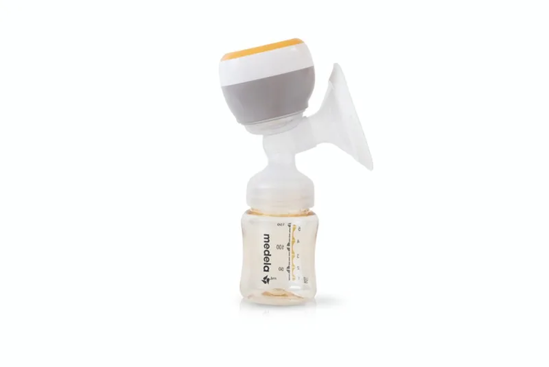 borstkolf kunststof siliconen - Elektrische borstkolf by Medela in Wit – product photo