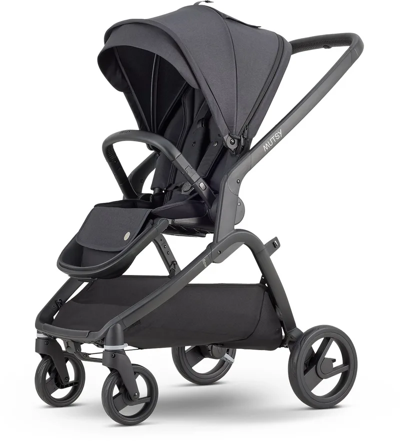Flow Kinderwagen - Lichtgewicht Frame - Snel Opvouwsysteem by Mutsy in North Black – product photo