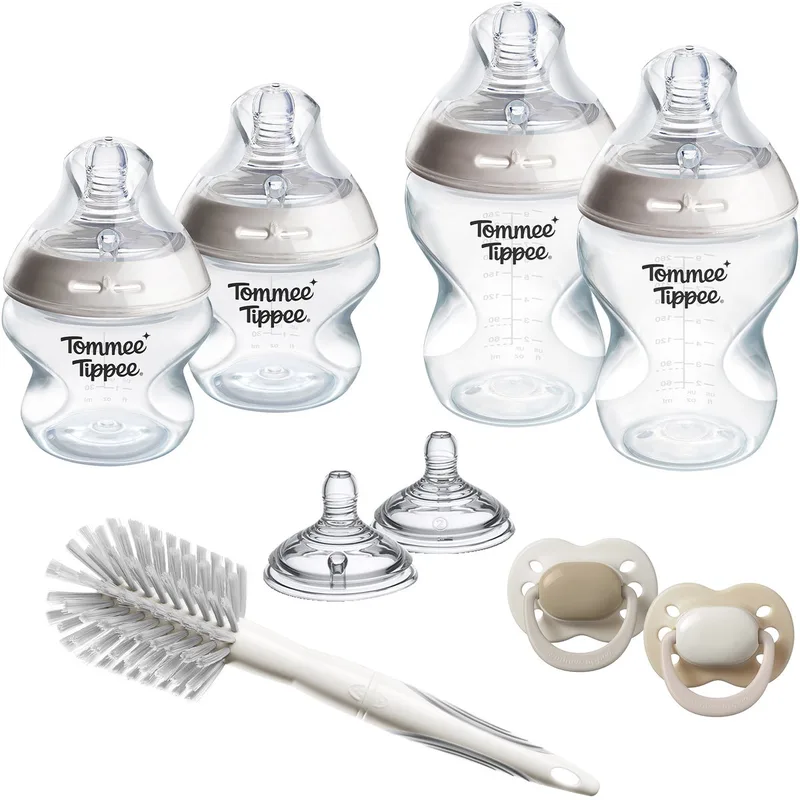 Natural Start Babyflessen en spenen Startersset - flessen van 150 ml en 260 ml voor pasgeboren baby's - 0m+ van Tommee Tippee in Doorzichtig – productfoto
