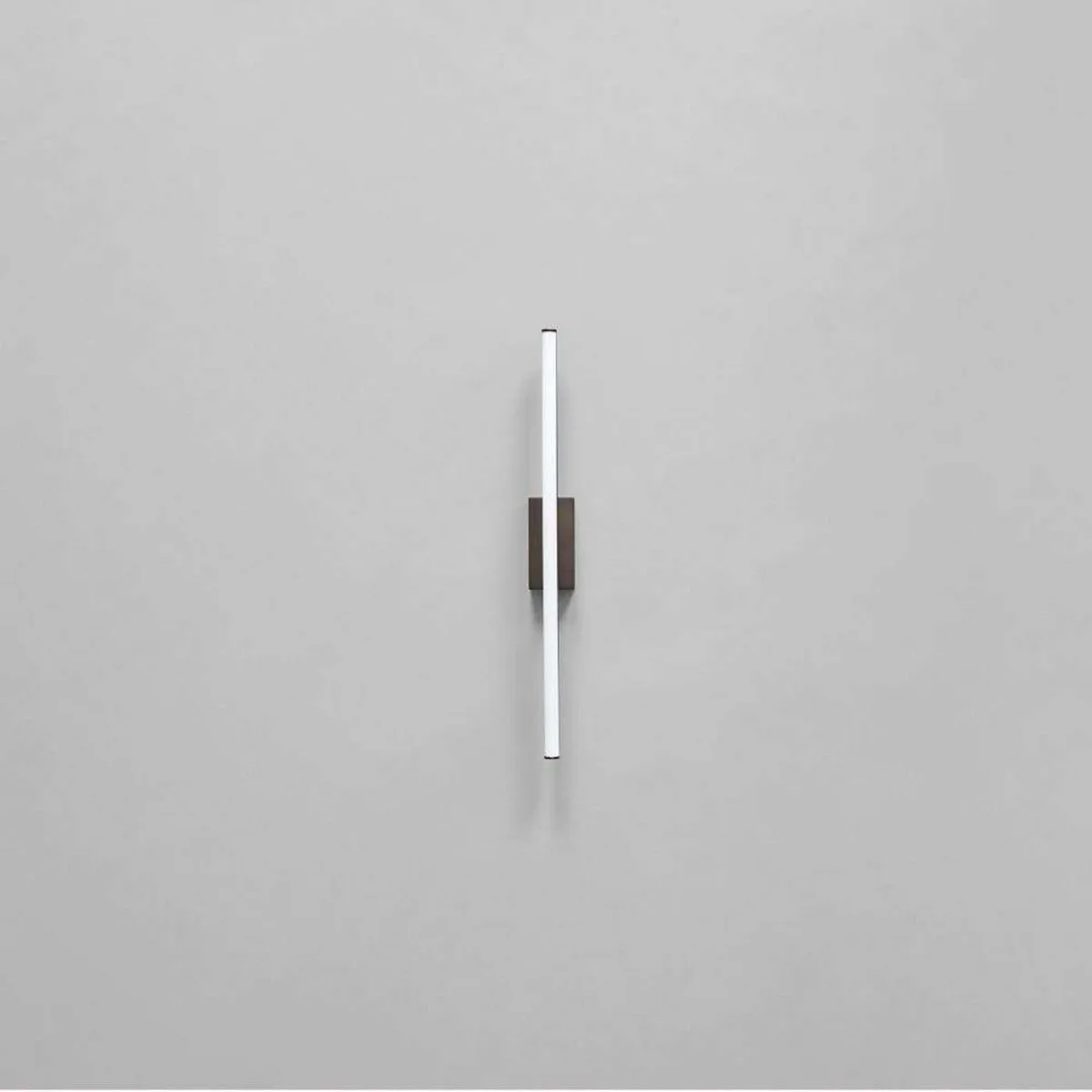 Bow Wandlamp Mini Bronzen by 101 Copenhagen – product photo