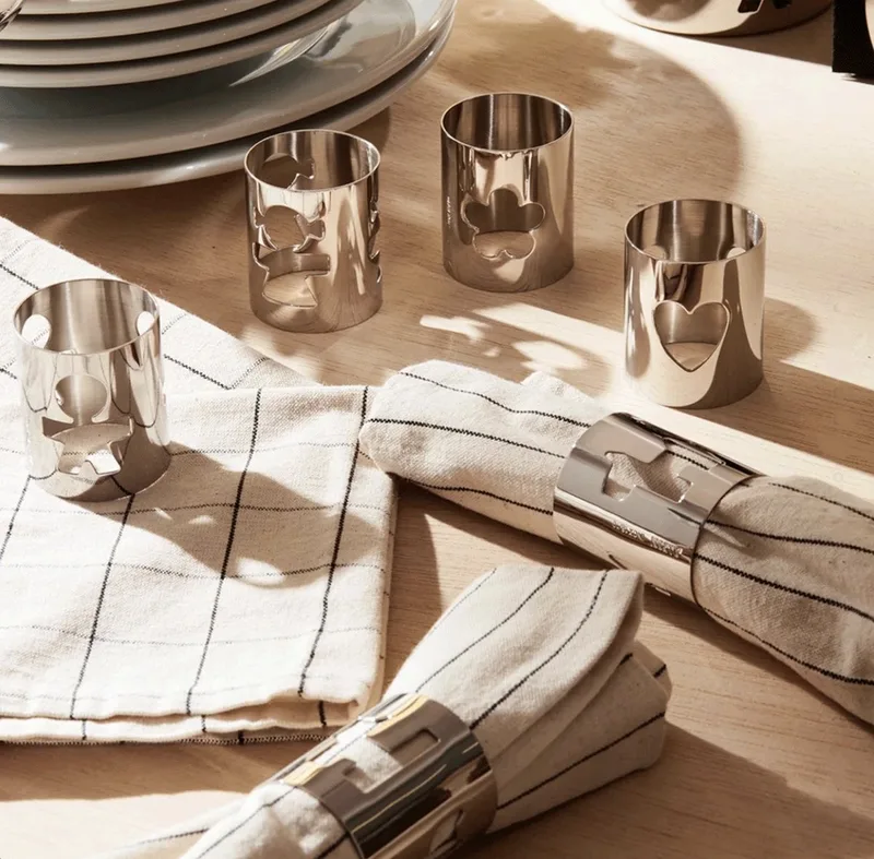 Girotondo-6-Servetringen-Set by Alessi in Gepolijst staal – product photo