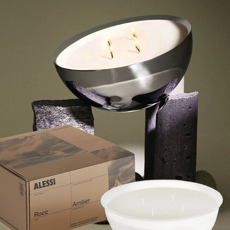 Rocc-Set-Medium-Amber-Geurkaars-mét-Container från Alessi i Gepolijst staal – produktbild