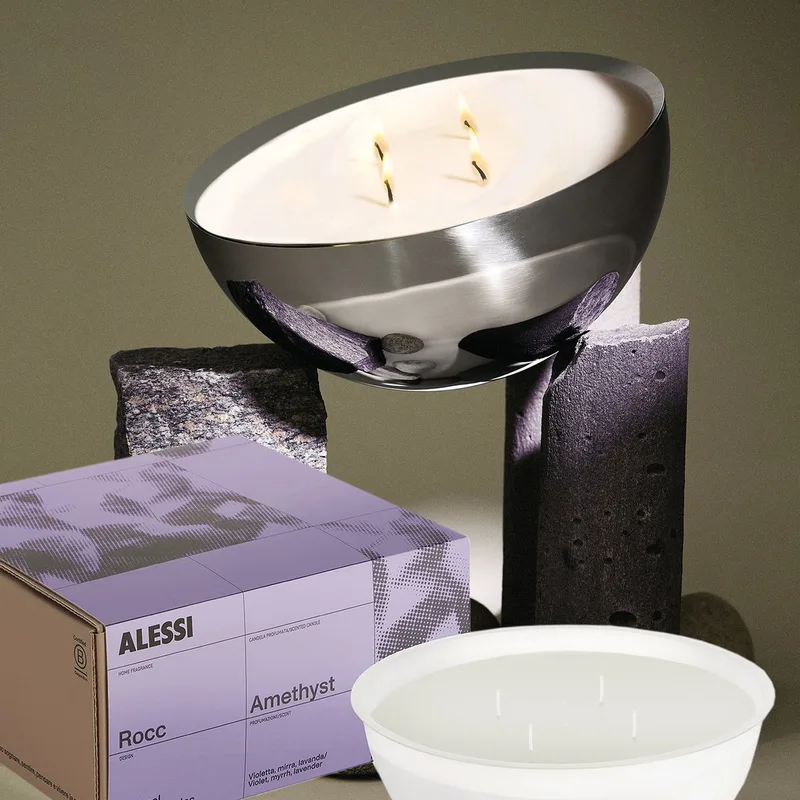 Rocc-Set-Medium-Amethyst-Geurkaars-mét-Container från Alessi i Gepolijst rvs – produktbild