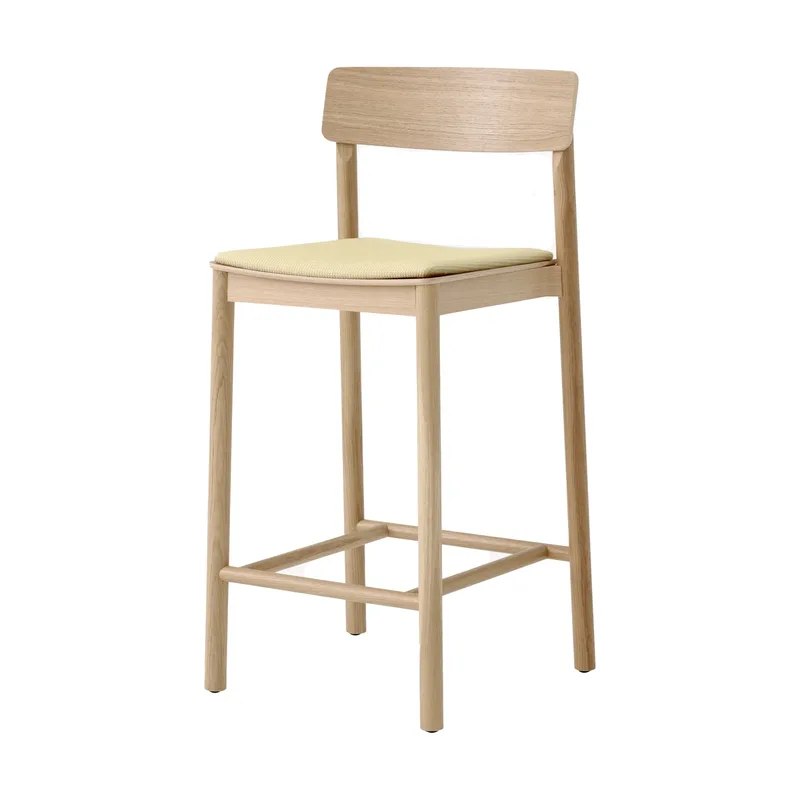 Betty TK14 Counter Chair Barstuhl 65 cm Fuse 0421-lackierte eiche von &Tradition – Produktfoto