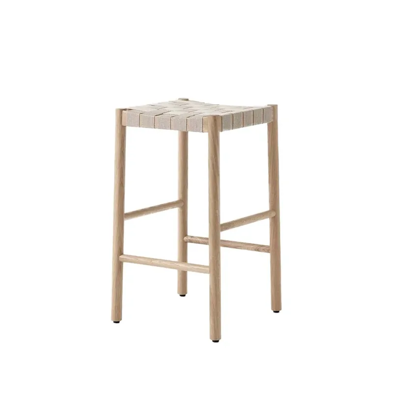 Betty TK7 Barhocker Oak, Leinenbandsitz natürlich geflochten by &Tradition – product photo