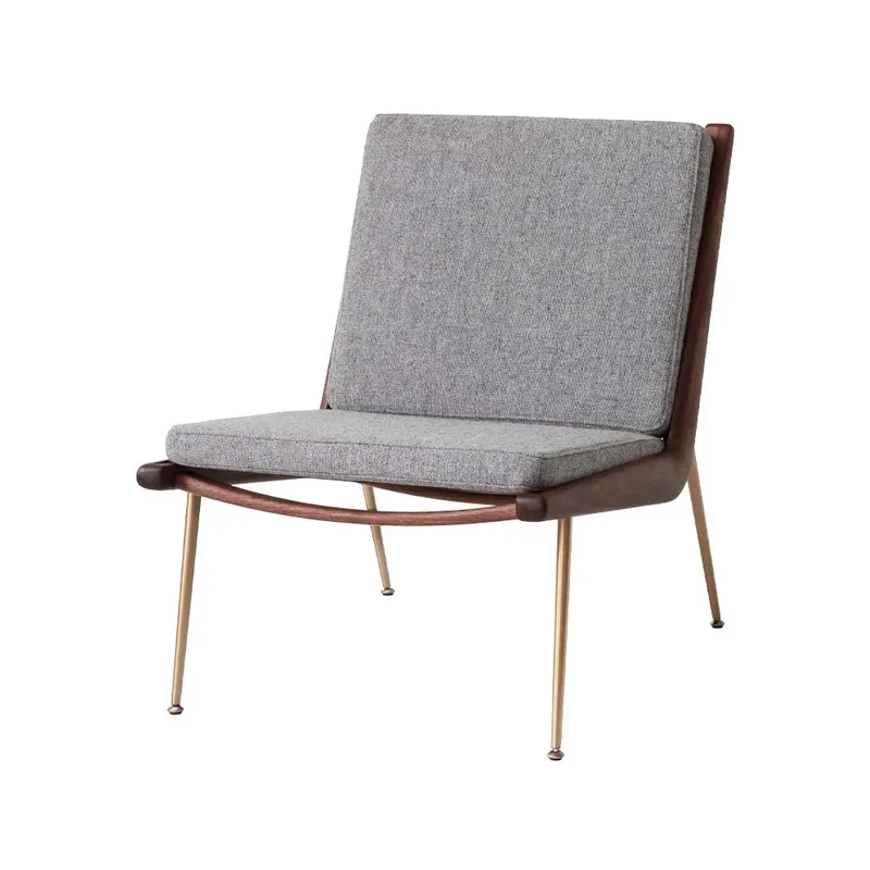 Boomerang HM1 Sessel Stoff hallingdal 130 grau, Walnussbeine geölt från &Tradition – produktbild