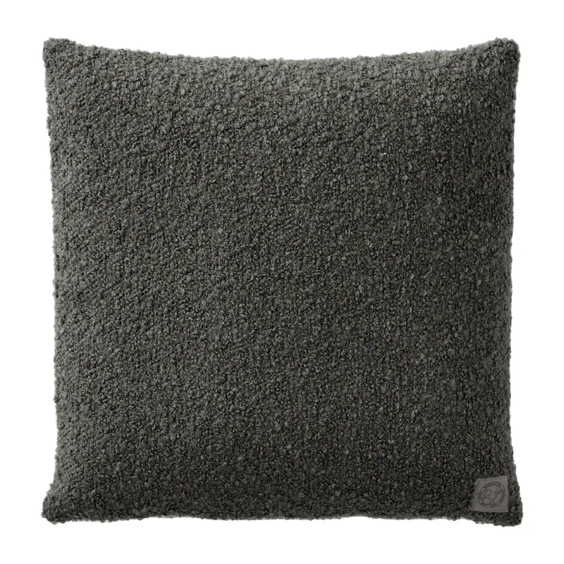 Collect Kissen SC28 Soft Boucle 50 x 50cm Moss von &Tradition – Produktfoto