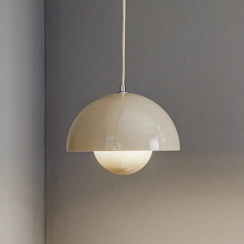 Flowerpot VP1 hanglamp grijs-beige - &Tradition - Woonkamer - Designer - Metaal - 1 lamp von &Tradition – Produktfoto