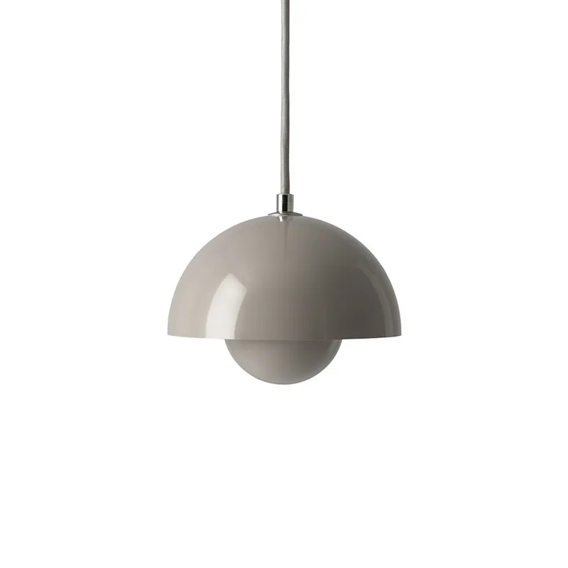 Flowerpot VP10 hanglamp, Ø 16 cm, grijs-beige - &TRADITION - Woonkamer - Designer - Metaal - Met lampenkap by &Tradition – product photo