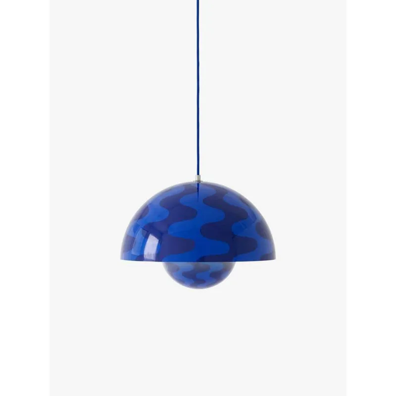 Flowerpot VP7 hanglamp Ø 37 cm schemerblauw - &Tradition - Woonkamer - Designer - Metaal - 1 lamp by &Tradition – product photo