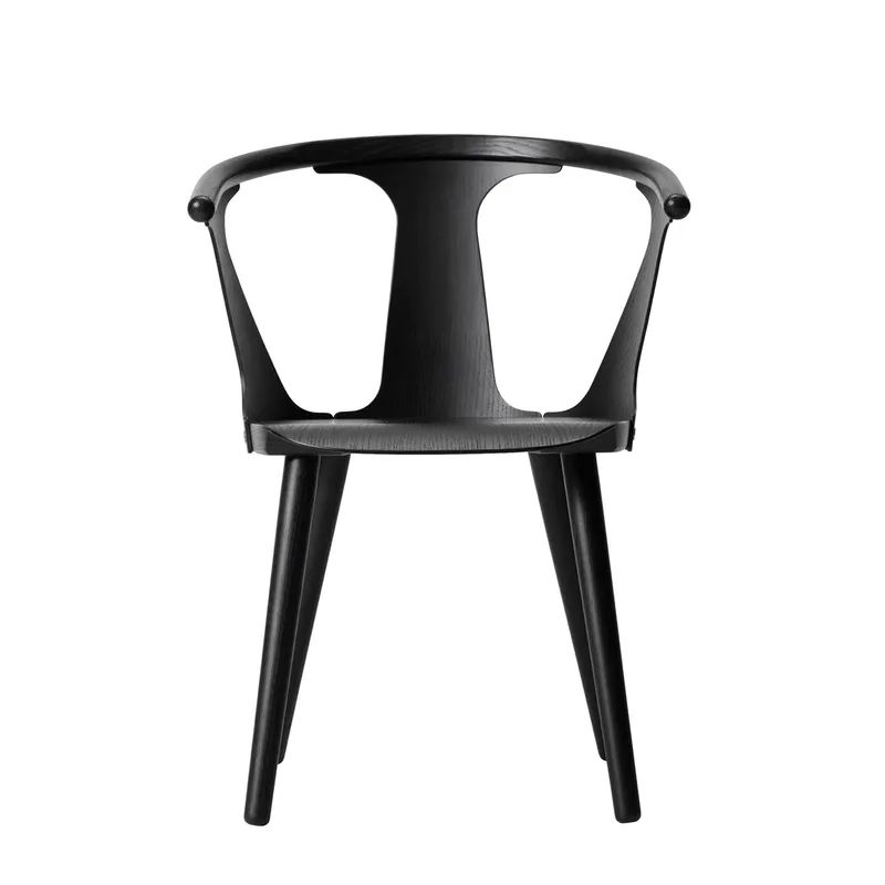 In Between Stuhl SK1 Esche schwarz lackiert by &Tradition – product photo