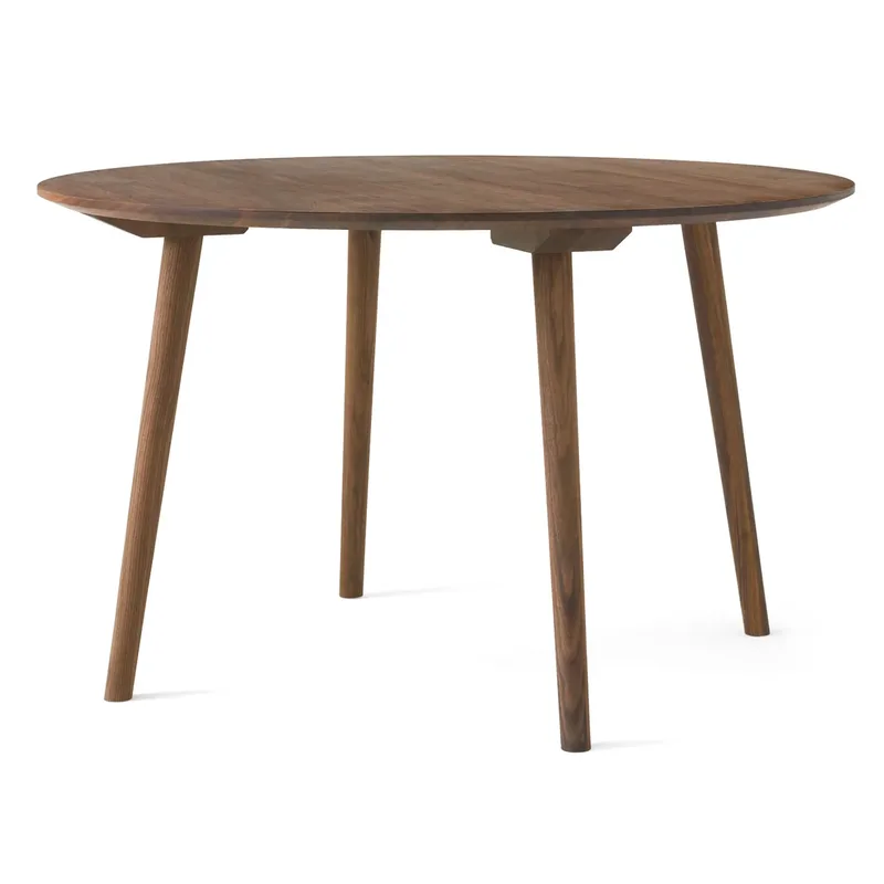 In Between Tisch SK4 Walnuss by &Tradition – product photo