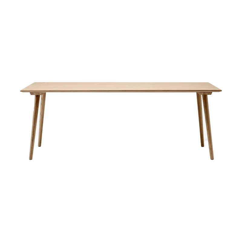 In Between Tisch SK5 Eiche klar lackiert by &Tradition – product photo