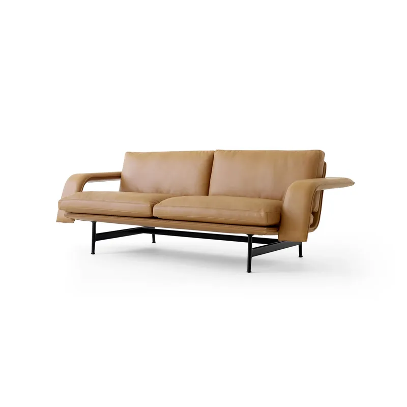 Meantime AV30 2-Sitzer Sofa Warm black-Noble leather Cognac von &Tradition – Produktfoto