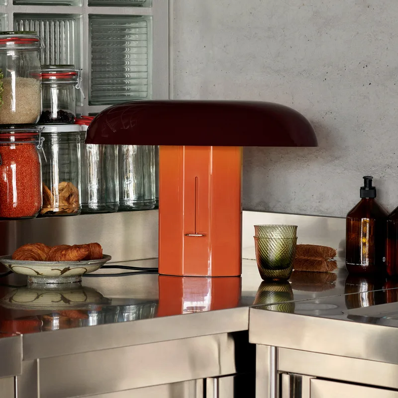 Montera JH42 tafellamp Amber/Ruby - &Tradition - Woonkamer - Designer - Aluminium - Met lampenkap von &Tradition – Produktfoto