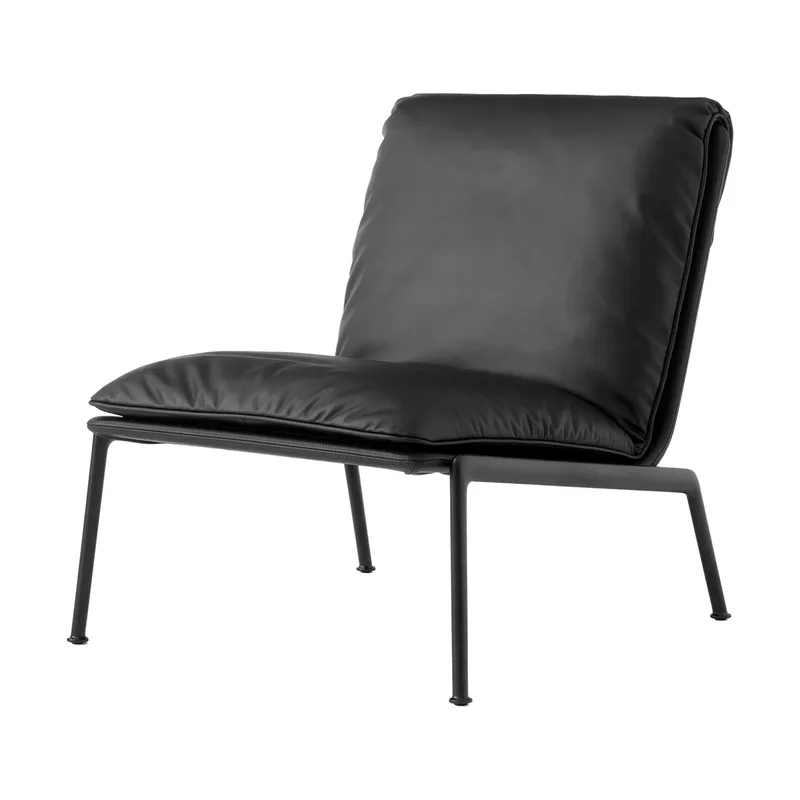 Muno LN18 Lounge-Sessel Dark chrome-Noble leather Black von &Tradition – Produktfoto