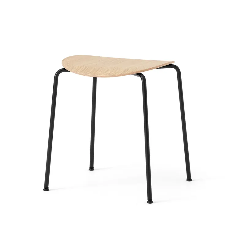 Pavilion AV36 Hocker Black-lacquered oak von &Tradition – Produktfoto