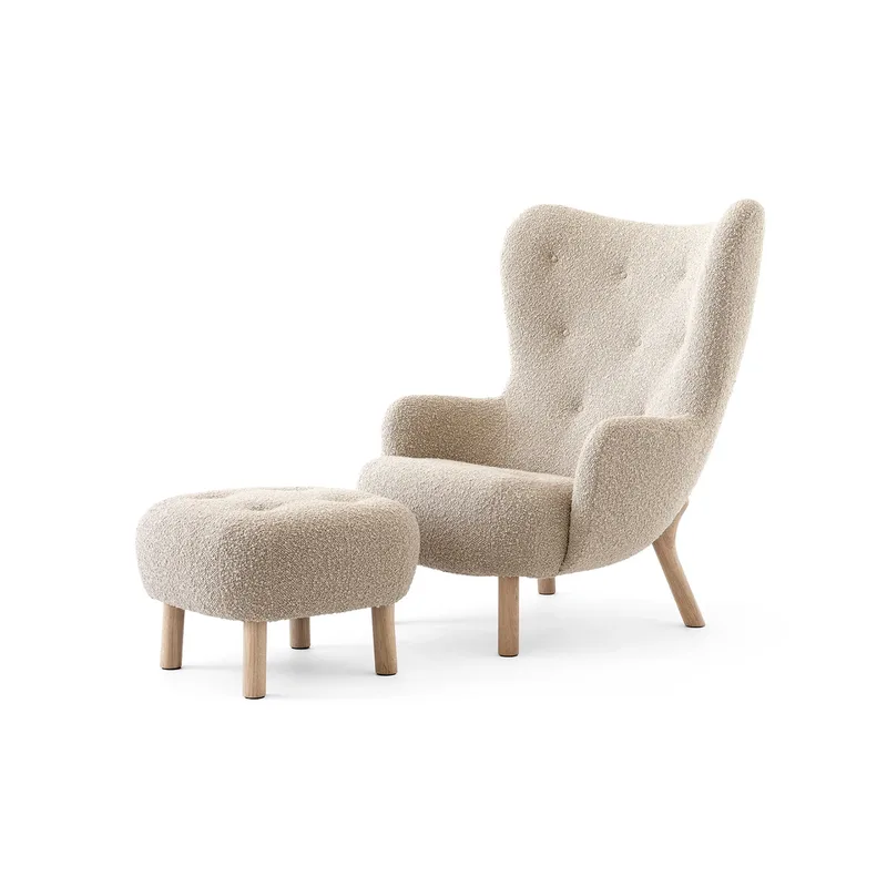 Petra VB3 High Sessel inkl. Pouf ATD1 Eiche geölt-Karakorum 003 by &Tradition – product photo