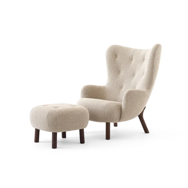 Petra VB3 High Sessel inkl. Pouf ATD1 Walnuss geölt-Karakorum 003 från &Tradition – produktbild