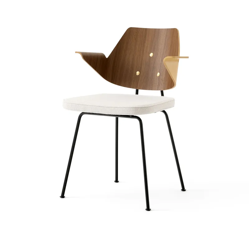 RFH RD7 Armlehnstuhl Walnut-Beech-Offwhite by &Tradition – product photo