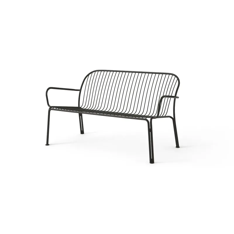 Thorvald SC110 Loungesofa Warm black, 143 cm von &Tradition – Produktfoto