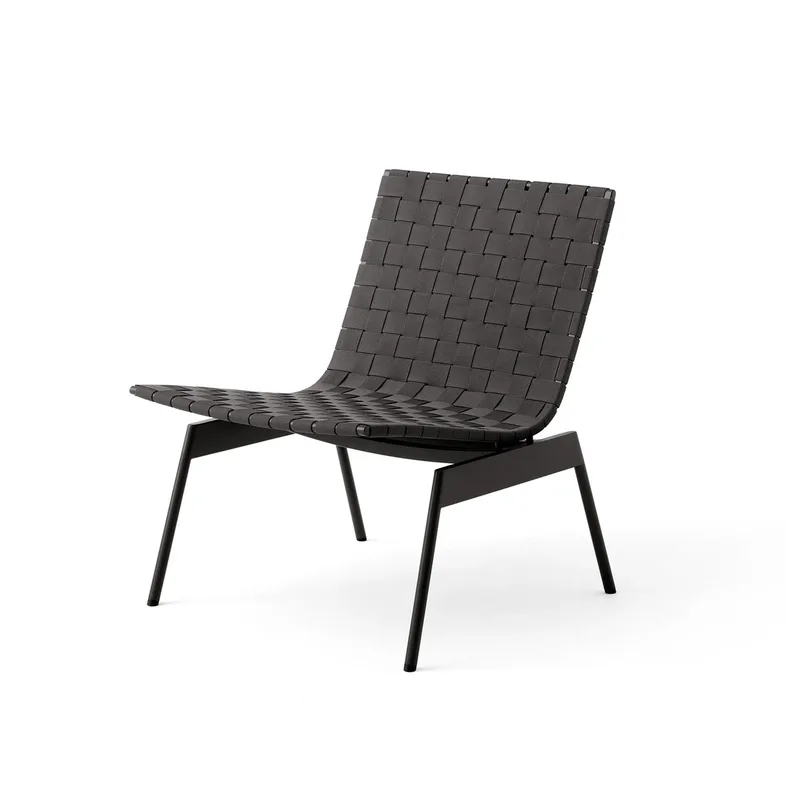 Ville Outdoor AV44 lounge chair Warm black by &Tradition – product photo