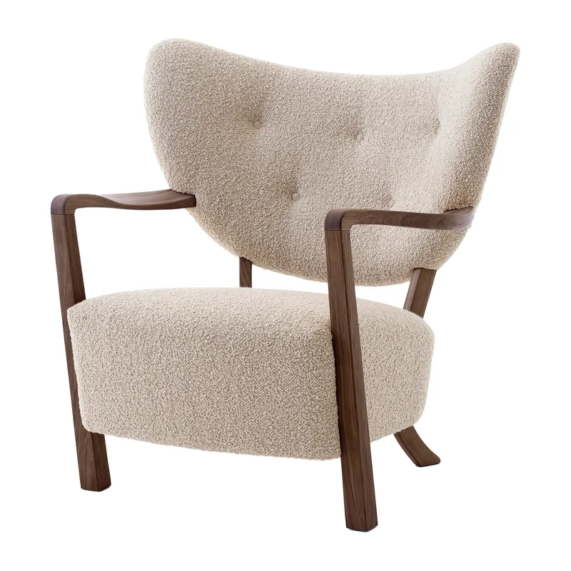 Wulff Lounge Chair ATD2 Fauteuil Walnussholz geölt-Karakorum von &Tradition – Produktfoto