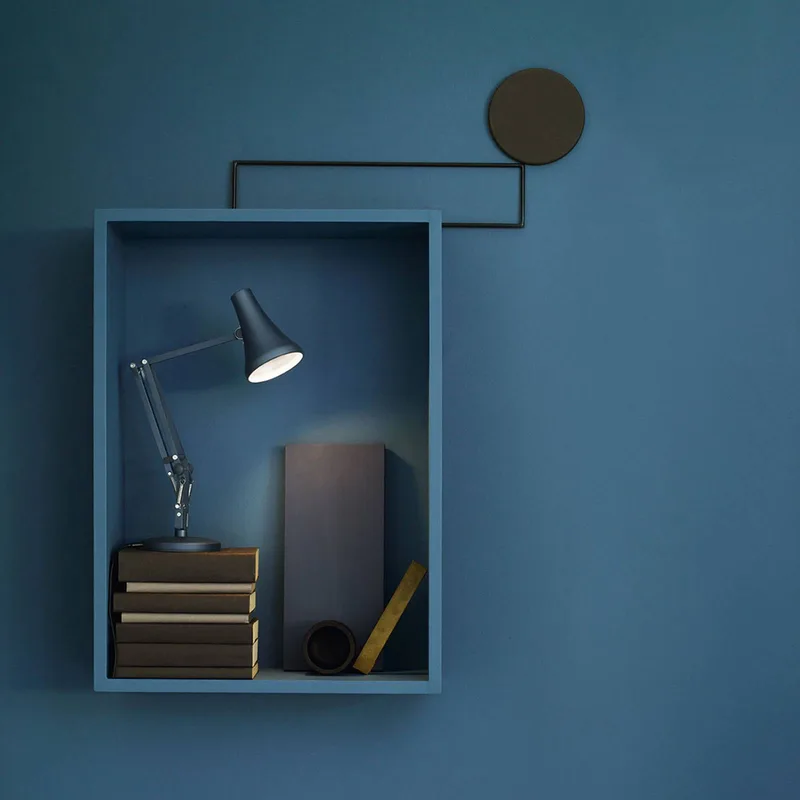 Anglepoise 90 Mini Mini LED tafellamp fra Anglepoise i Staalblauw – produktbillede 4 af 5