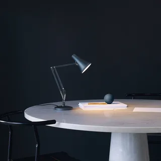 Anglepoise 90 Mini Mini LED tafellamp fra Anglepoise i Staalblauw – produktbillede 2 af 5