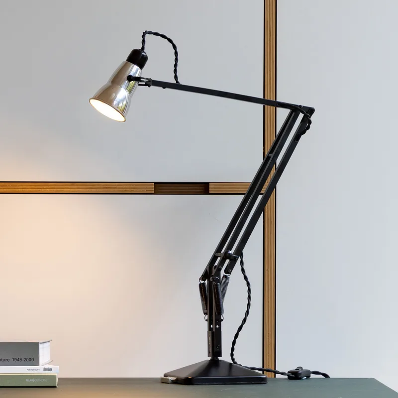 Originele 315-bureaulamp, zilver/zwart van Anglepoise – productfoto