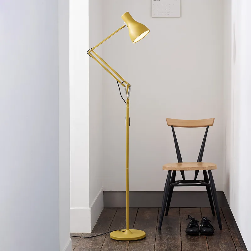 Type 75 Margaret Howell LED vloerlamp, geel - Anglepoise - Werkkamer / Kantoor - Industrieel - Metaal - 1 lamp by Anglepoise – product photo