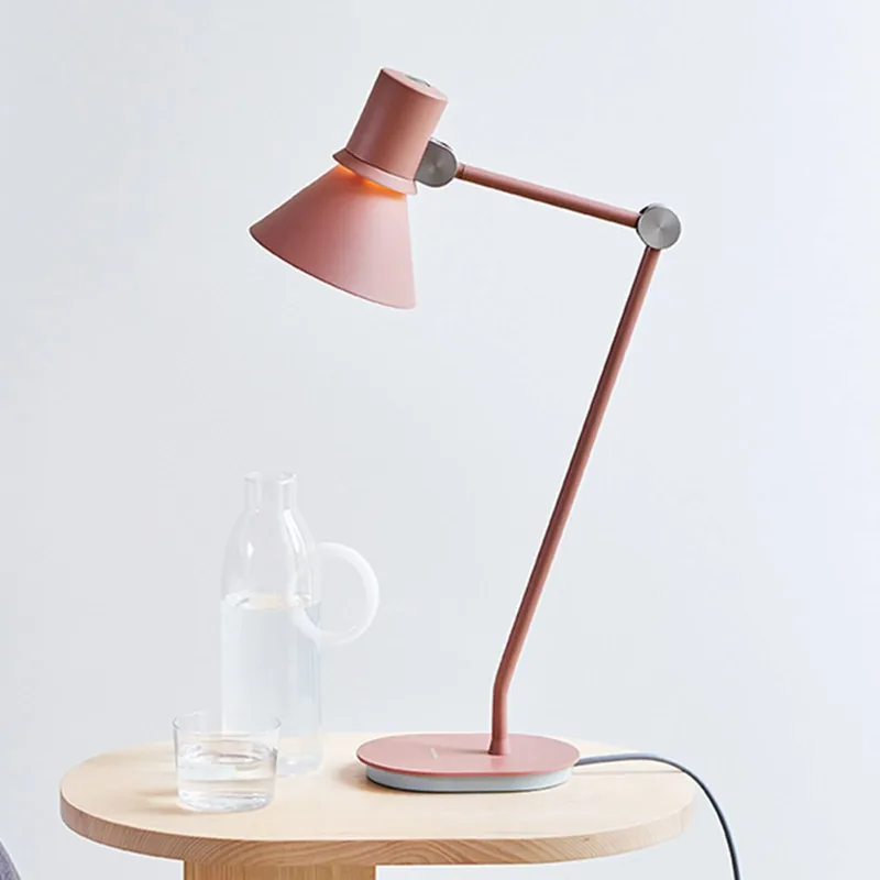Type 80 tafellamp, rosé by Anglepoise in Roze – product photo