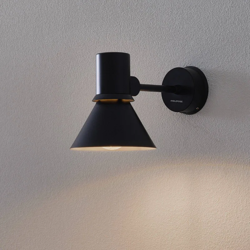 Type 80 W1 wandlamp by Anglepoise in Matzwart – product photo