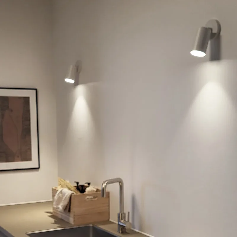 SpotOn Circle 1 plafond-/wandlamp, wit – Antidark - Woonkamer - Aluminium by Antidark – product photo