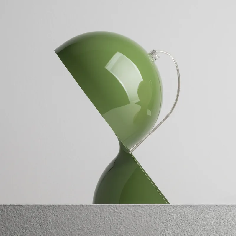 Dalú tafellamp, hoogte 26 cm, groen - Artemide - Woonkamer - Designer - Kunststof by Artemide – product photo
