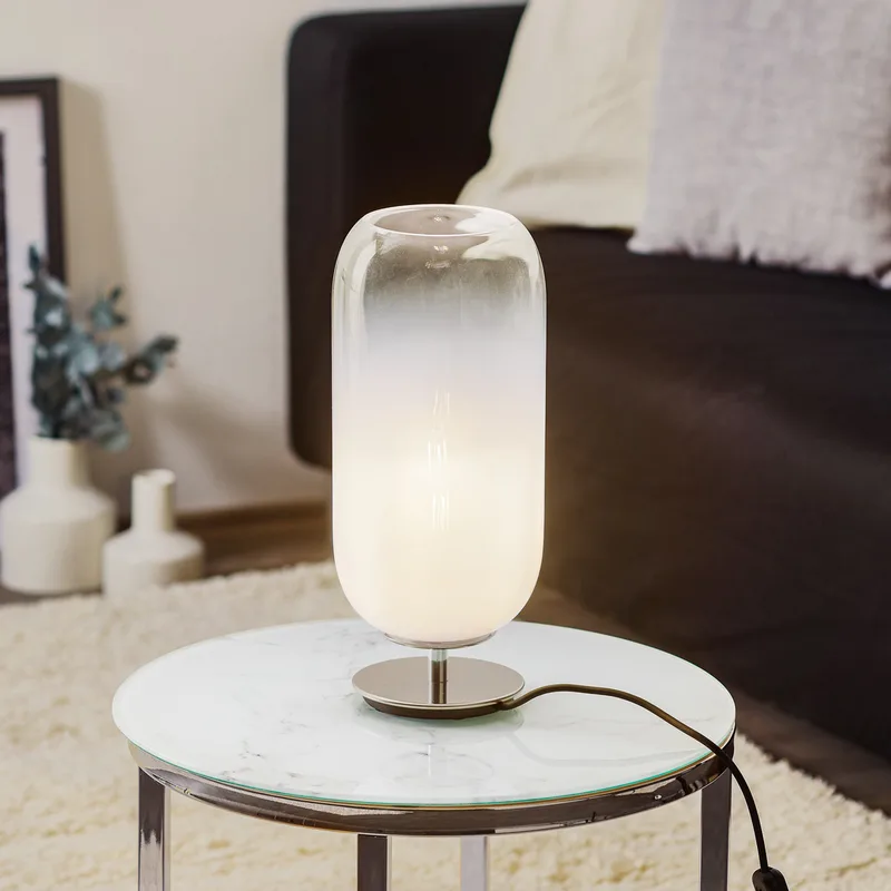Gople Mini Tafellamp White - Artemide - Woonkamer - Designer - Glas - Met lampenkap von Artemide – Produktfoto