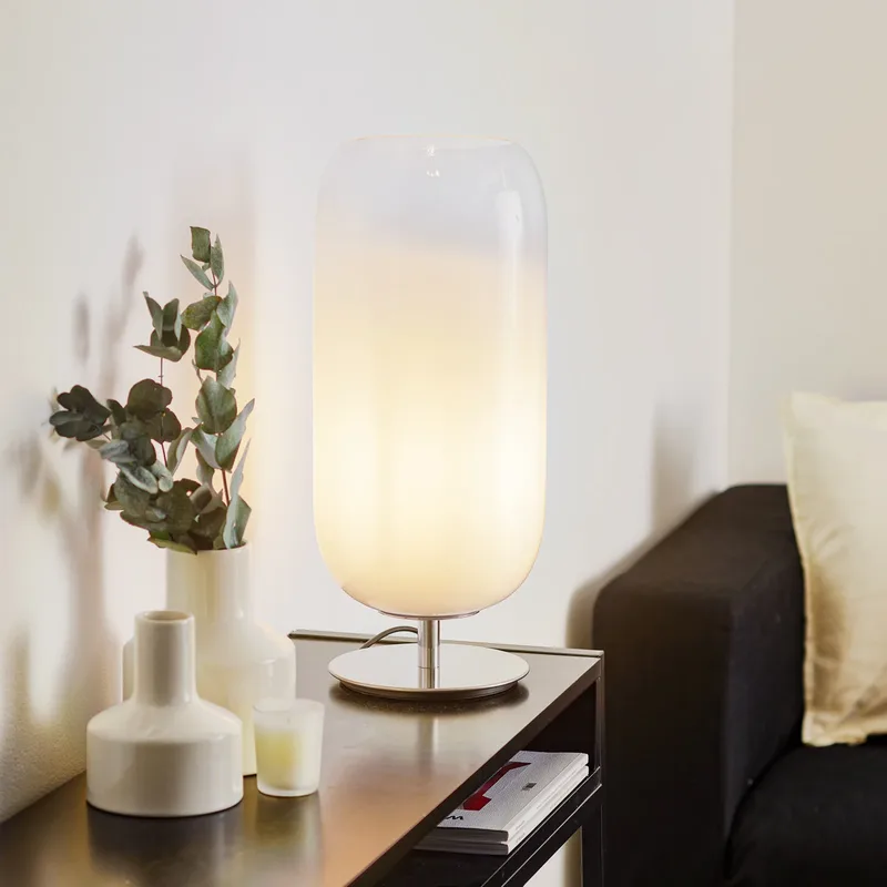 Gople Tafellamp White - Artemide - Woonkamer - Designer - Glas - Met lampenkap von Artemide – Produktfoto